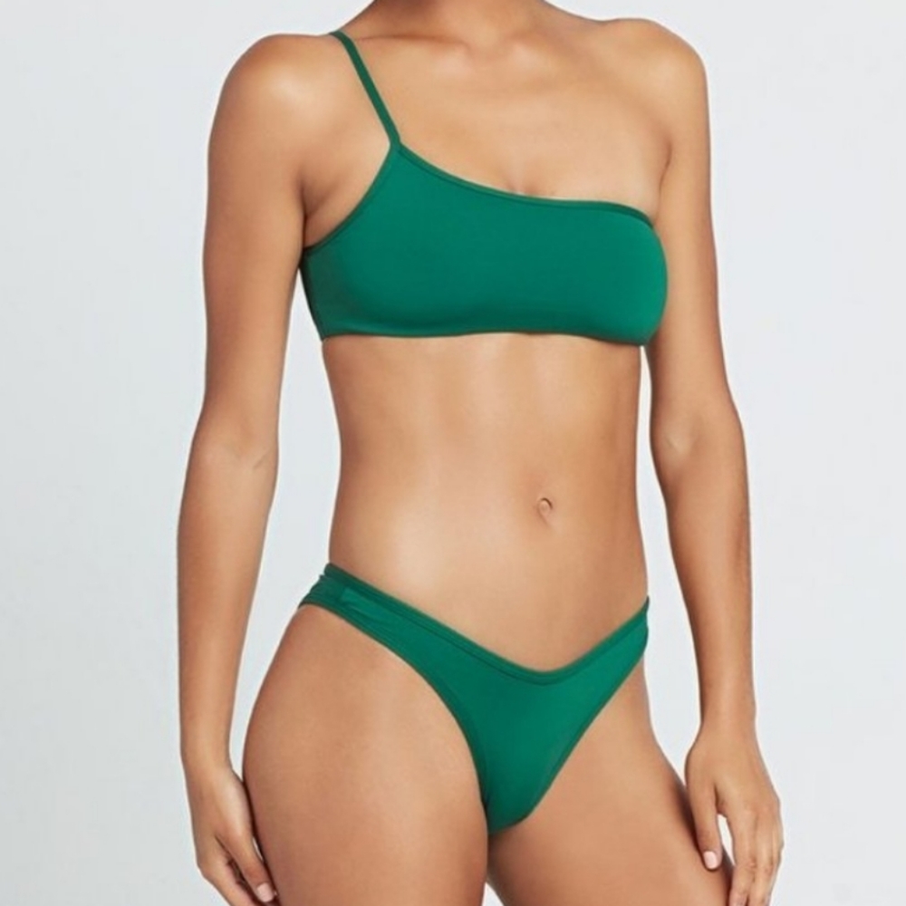 NWT WOMENS L*SPACE WHIPLASH BITSY BOTTOM SIZE S AND MILO TOP BIKINI SIZE M